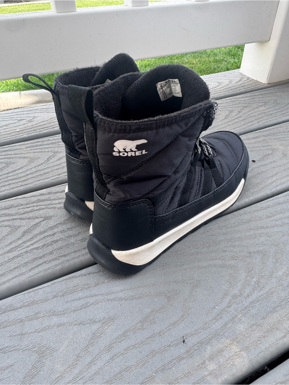 Sorel Girls Winter Boots Size 4 Black Waterproof Snow Boots